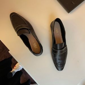 Black Zara flats size 36